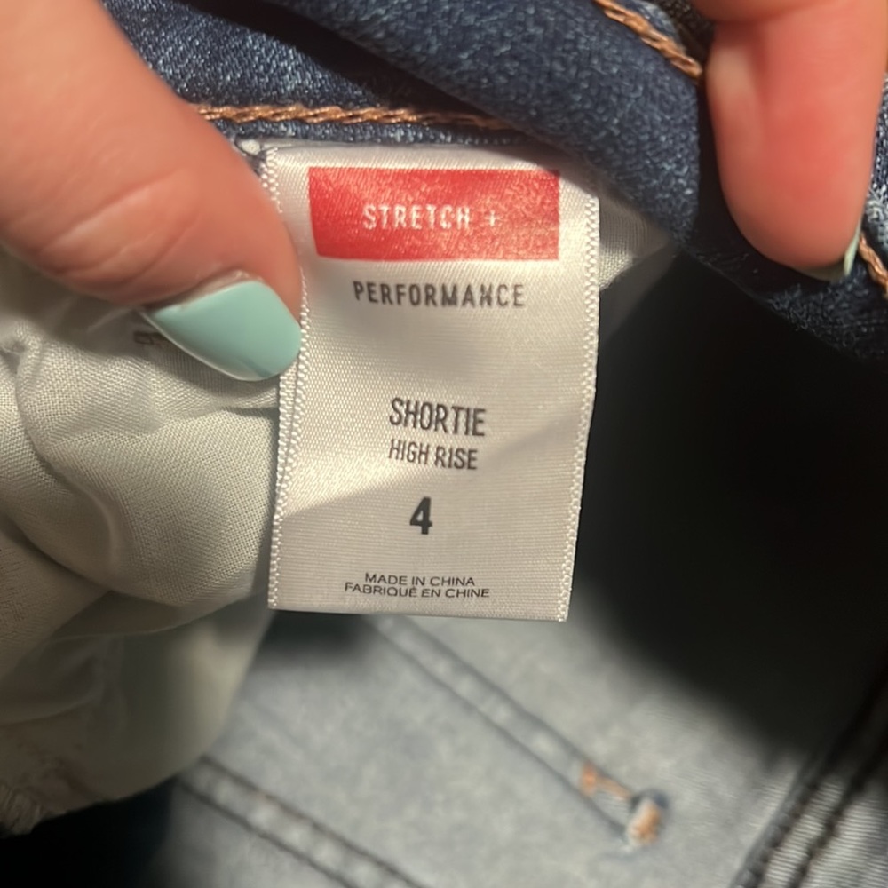 Express Distressed Jean Shorts - Picture 2 of 3